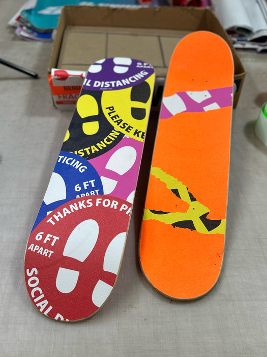 Milweb1 Social Distancing / Mask Skateboard